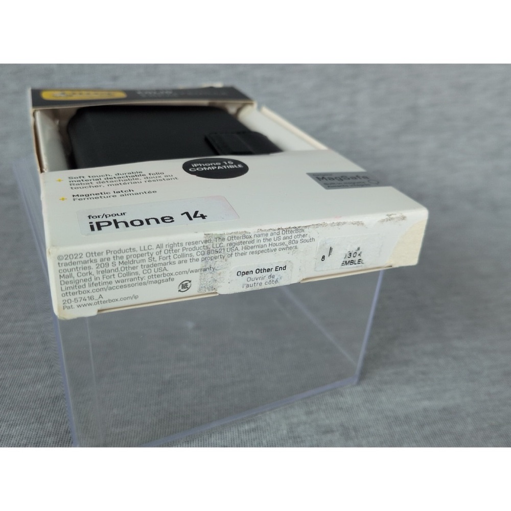 Otterbox Detachable Folio Wallet for MagSafe- for iPhone 14 and 15 - Picture 8 of 15